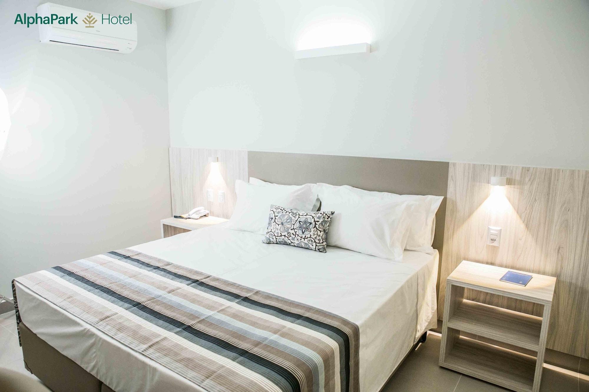 Hotel Alphapark 4*