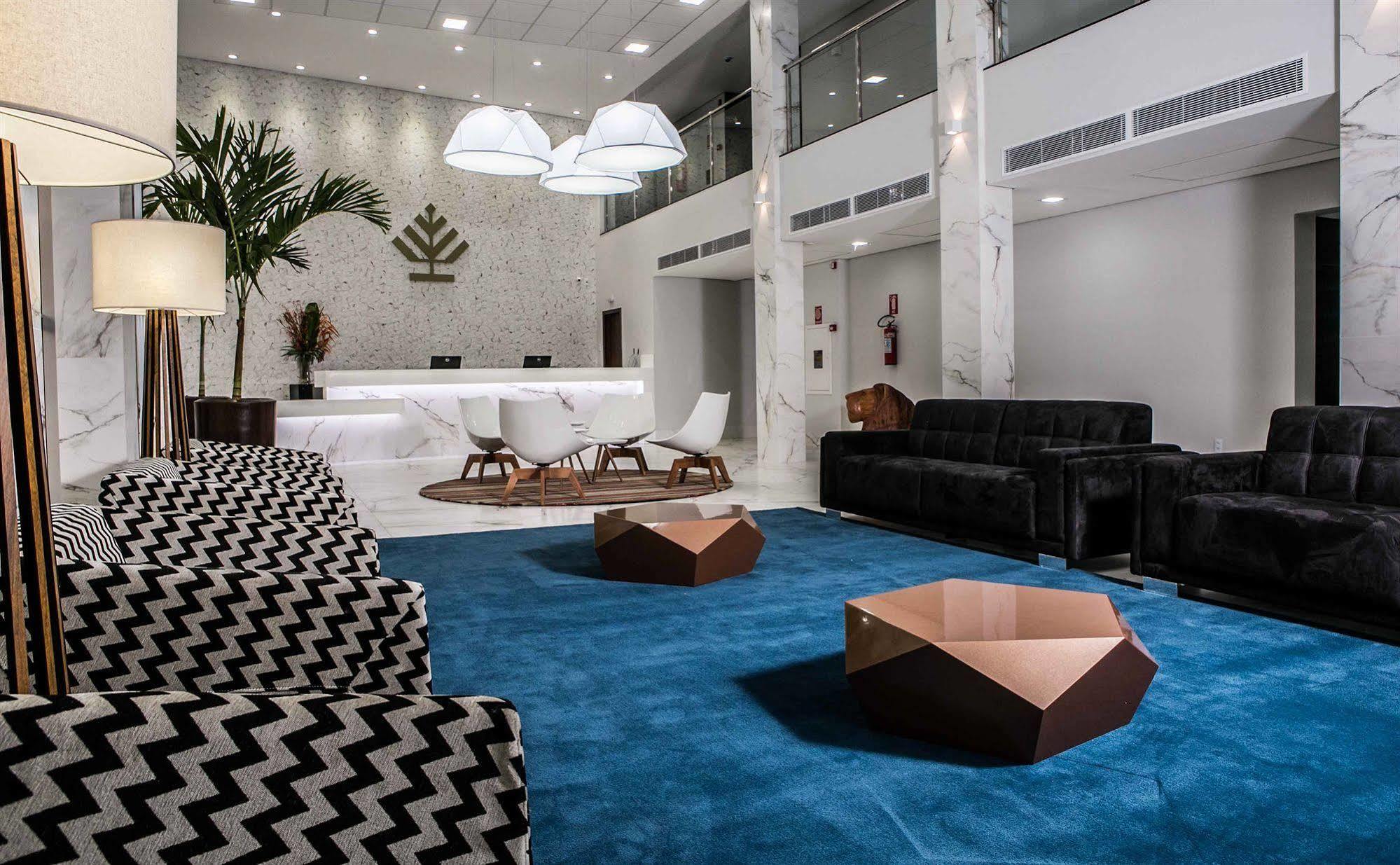 Hotel Alphapark 4*