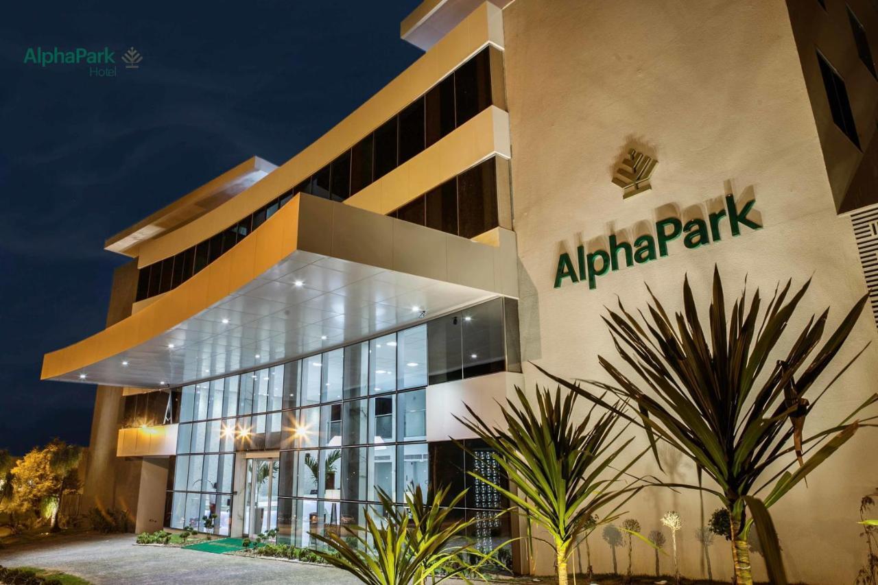 Hotel Alphapark 4*